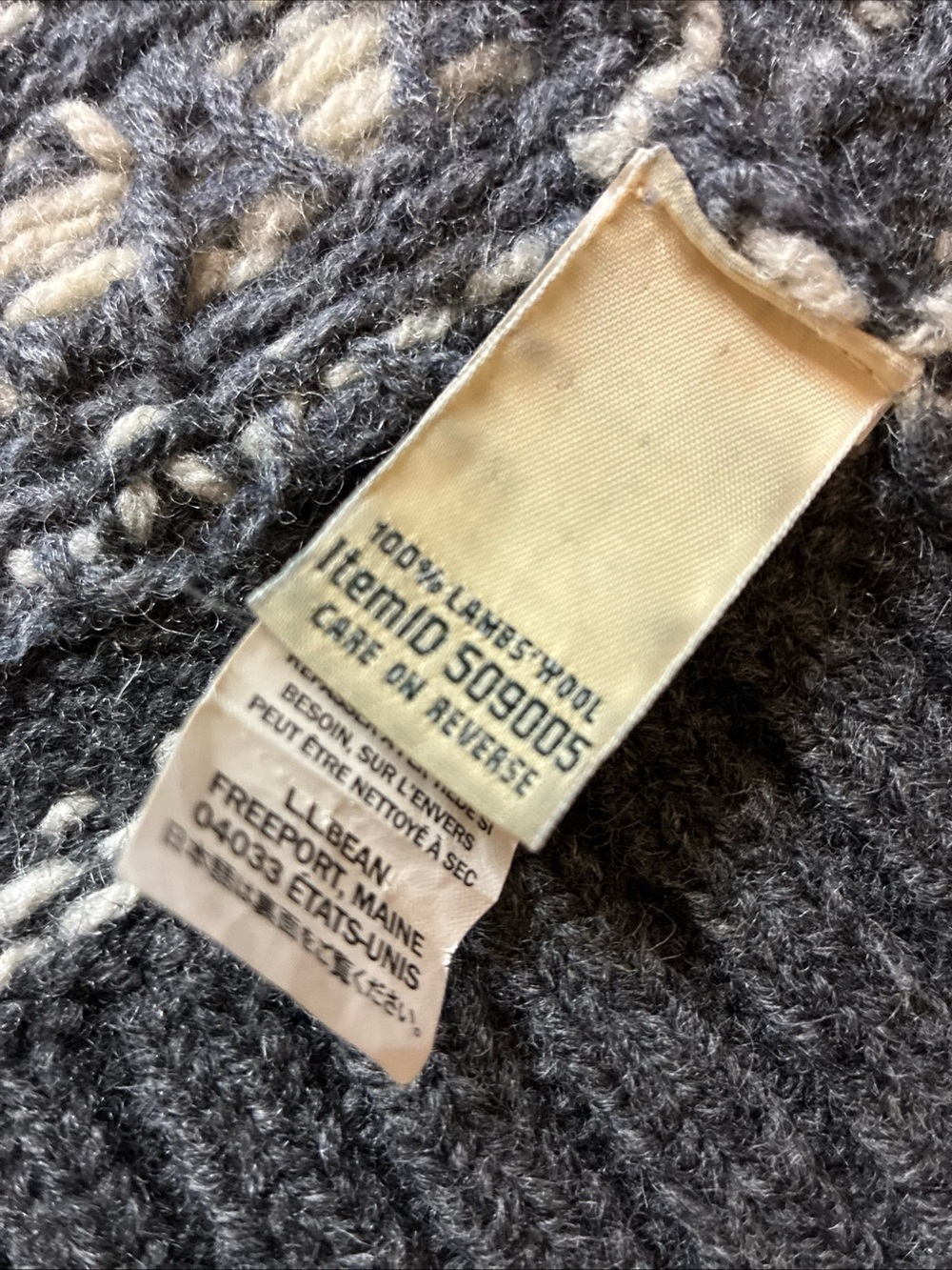 L.L. Bean 100% Lamb's Wool Cardigan Fair Isle Gray Long Women’s Large 0675 - Picture 6 of 8